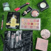 Flat lay of Blissful Shine makeup brushes.