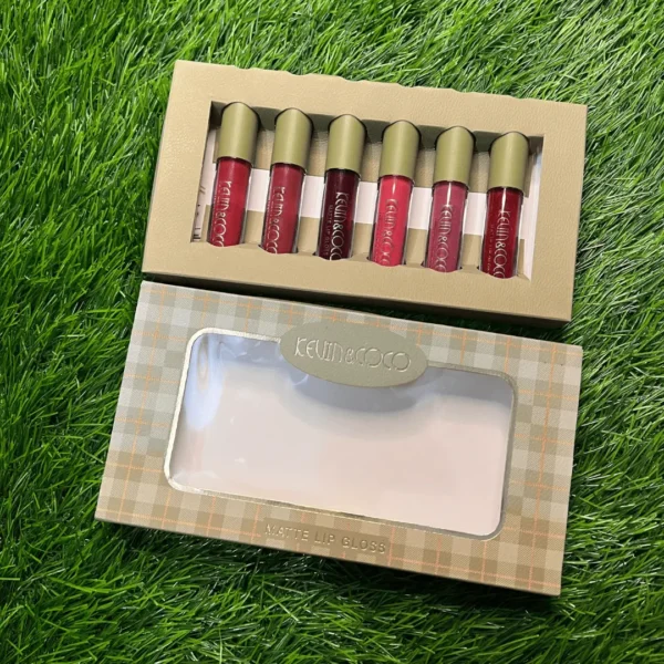 Blissful Shine eyeshadow palette showcasing rich colors